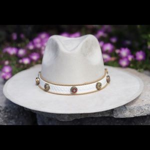 Hat ( fedora/ wide brim) hand made.